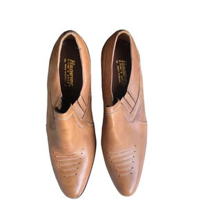 Rare HANOVER Tan Saddle Back Pointed Toe Shoe